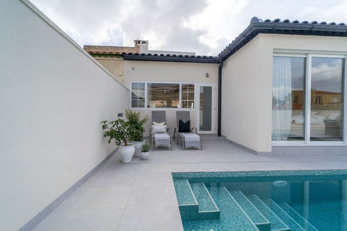3 sypialnia Willa na sprzedaż w El Chaparral z basenem - 439 000 € (Ref: 10027491)