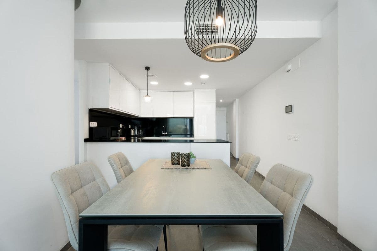 3 sovrum Lägenhet till salu i Gran Alacant med pool - 435 000 € (Ref: 10027492)