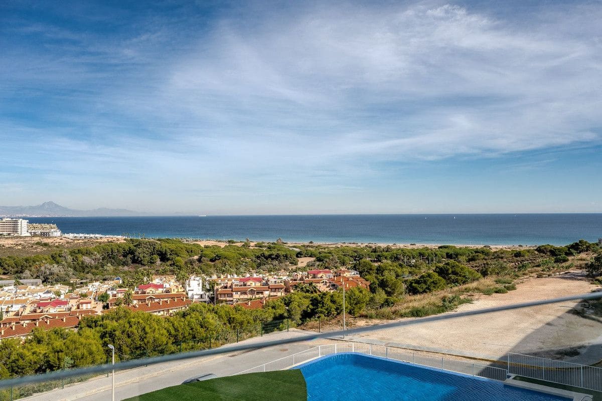 3 sovrum Lägenhet till salu i Gran Alacant med pool - 435 000 € (Ref: 10027492)