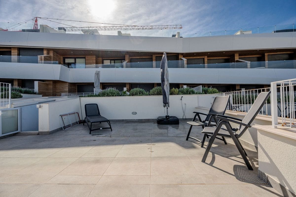 3 sovrum Lägenhet till salu i Gran Alacant med pool - 435 000 € (Ref: 10027492)