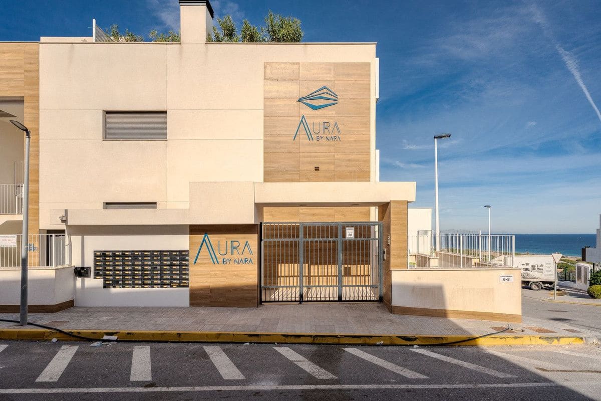 3 sovrum Lägenhet till salu i Gran Alacant med pool - 435 000 € (Ref: 10027492)