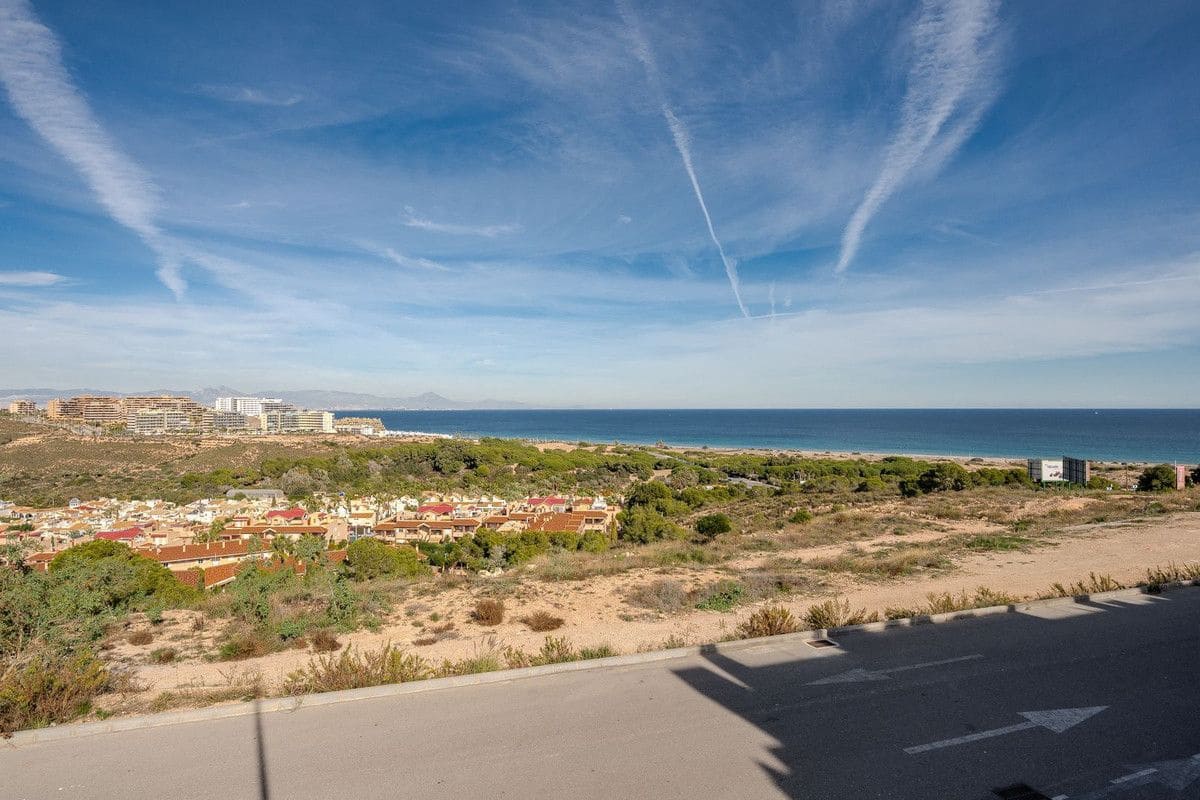 3 sovrum Lägenhet till salu i Gran Alacant med pool - 435 000 € (Ref: 10027492)