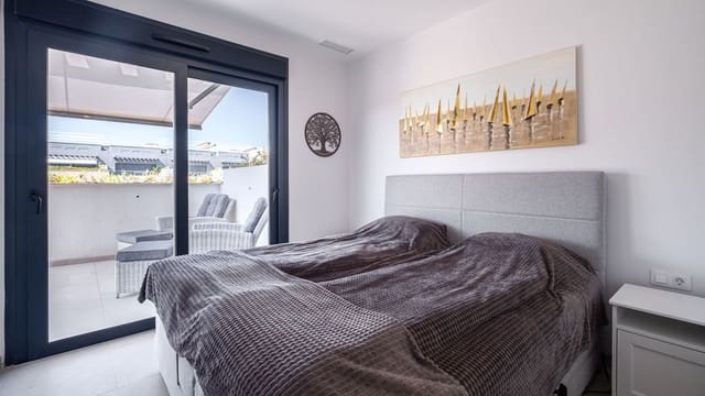 2 bedroom Apartment for sale in La Zenia, Orihuela with pool - € 429,000 (Ref: 10027494)