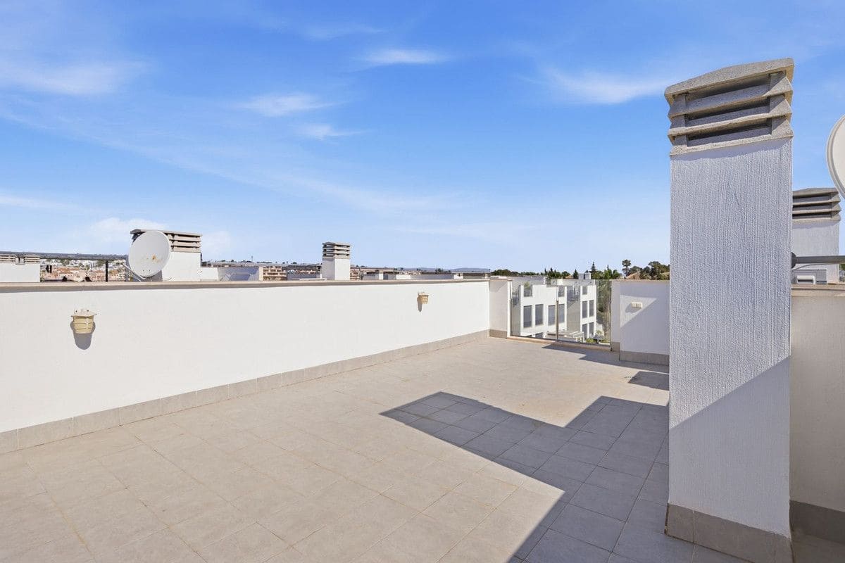 3 sypialnia Willa na sprzedaż w Orihuela Costa z basenem - 395 000 € (Ref: 10027495)