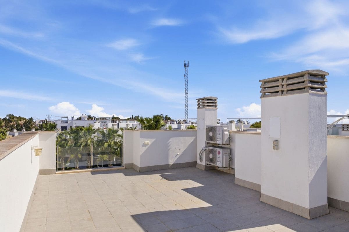 3 sypialnia Willa na sprzedaż w Orihuela Costa z basenem - 395 000 € (Ref: 10027495)