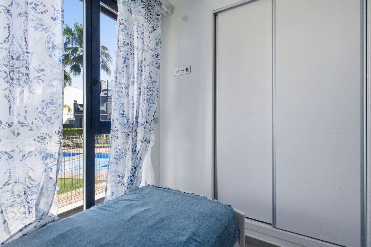 3 sypialnia Willa na sprzedaż w Orihuela Costa z basenem - 395 000 € (Ref: 10027495)