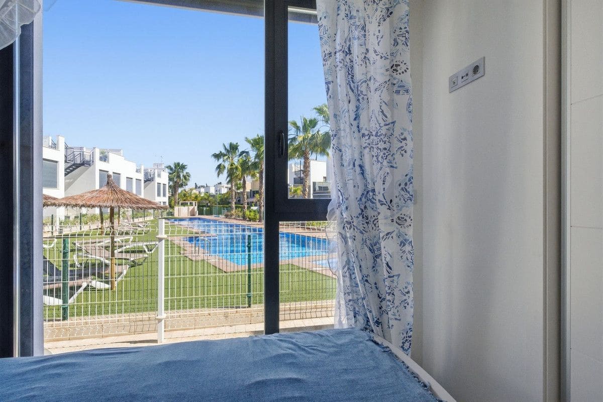 3 sypialnia Willa na sprzedaż w Orihuela Costa z basenem - 395 000 € (Ref: 10027495)