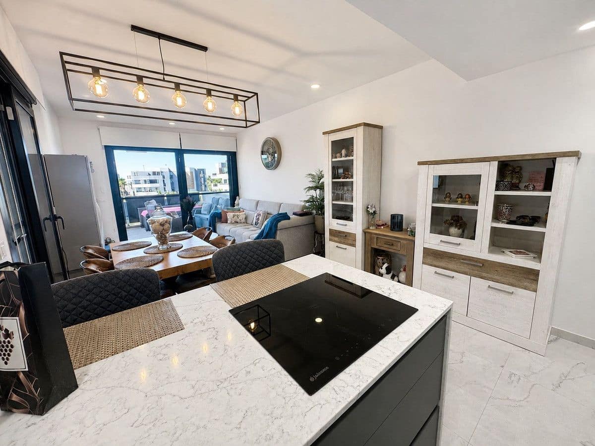 2 bedroom Apartment for sale in Orihuela Costa with pool - € 288,900 (Ref: 10027499)