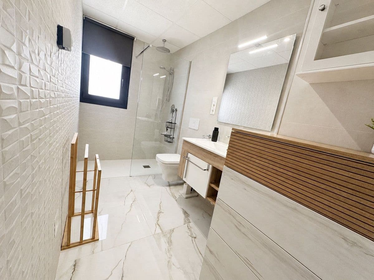 2 bedroom Apartment for sale in Orihuela Costa with pool - € 288,900 (Ref: 10027499)