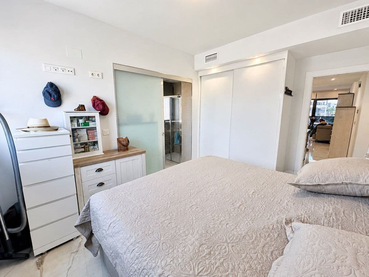 2 bedroom Apartment for sale in Orihuela Costa with pool - € 288,900 (Ref: 10027499)