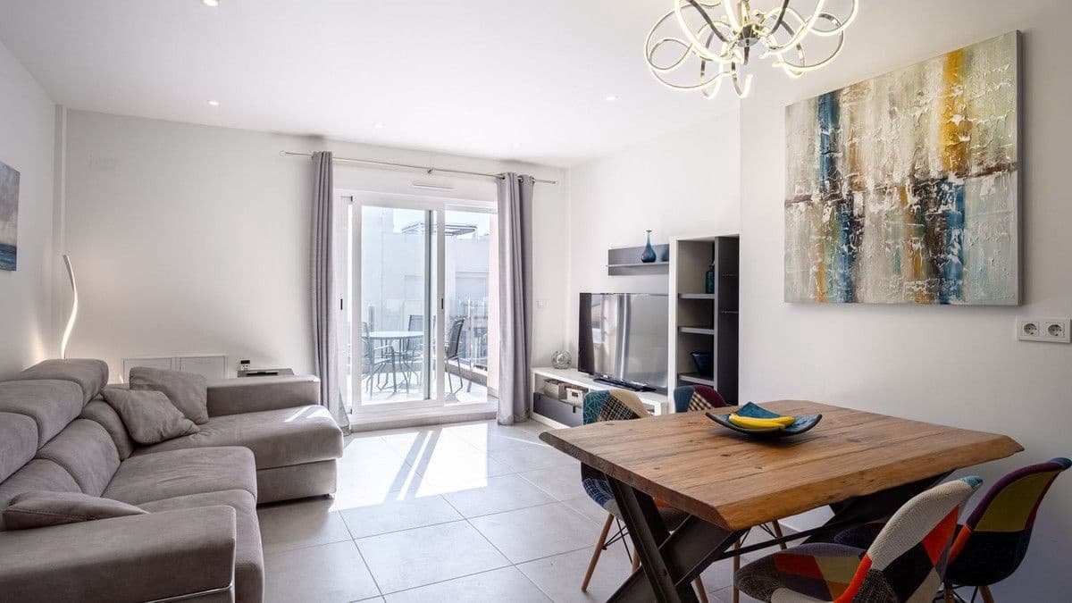 3 camera da letto Appartamento in vendita in Torrevieja con piscina - 275.000 € (Rif: 10027501)