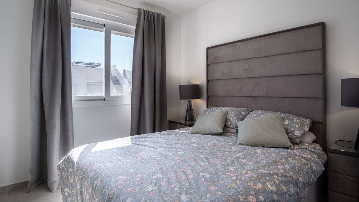 3 camera da letto Appartamento in vendita in Torrevieja con piscina - 275.000 € (Rif: 10027501)