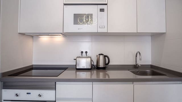 Apartamento de 3 habitaciones en Parque de las Naciones, Torrevieja en venta con piscina - 275.000 € (Ref: 10027501)