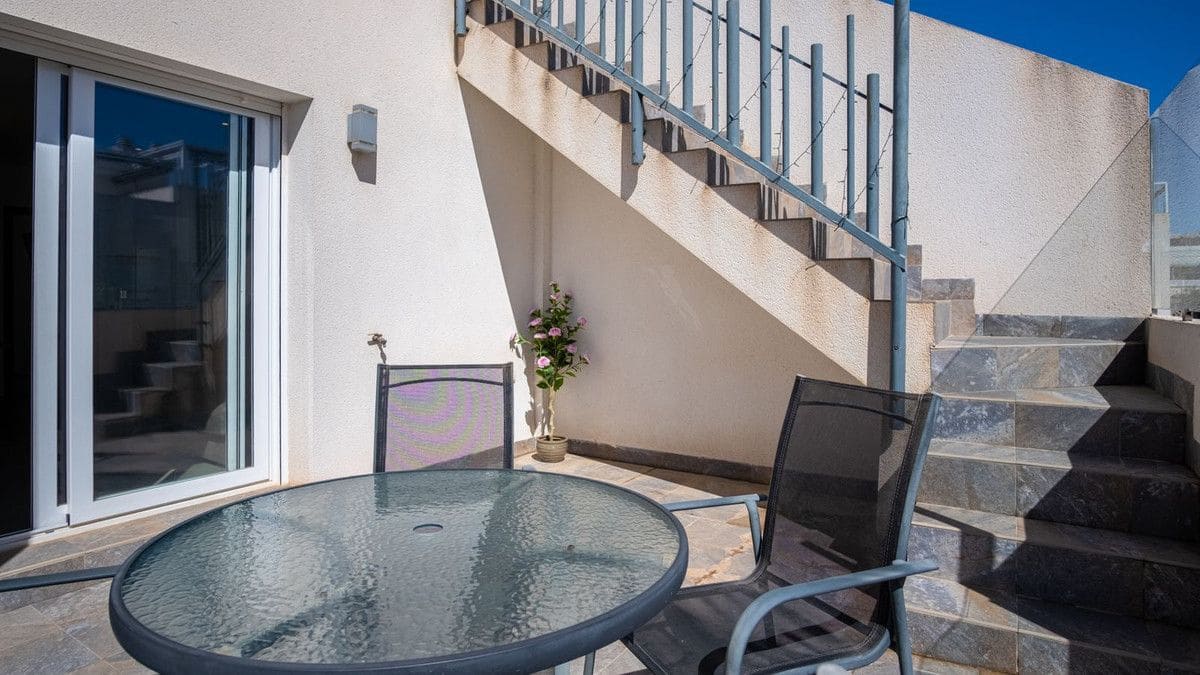 3 camera da letto Appartamento in vendita in Torrevieja con piscina - 275.000 € (Rif: 10027501)