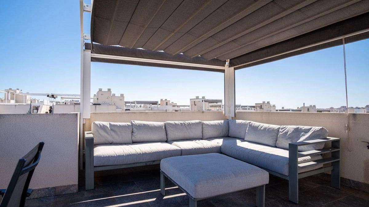 3 camera da letto Appartamento in vendita in Torrevieja con piscina - 275.000 € (Rif: 10027501)