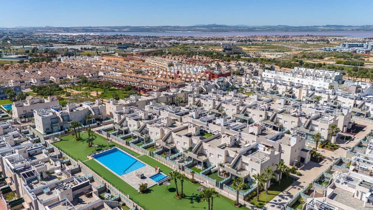3 camera da letto Appartamento in vendita in Torrevieja con piscina - 275.000 € (Rif: 10027501)