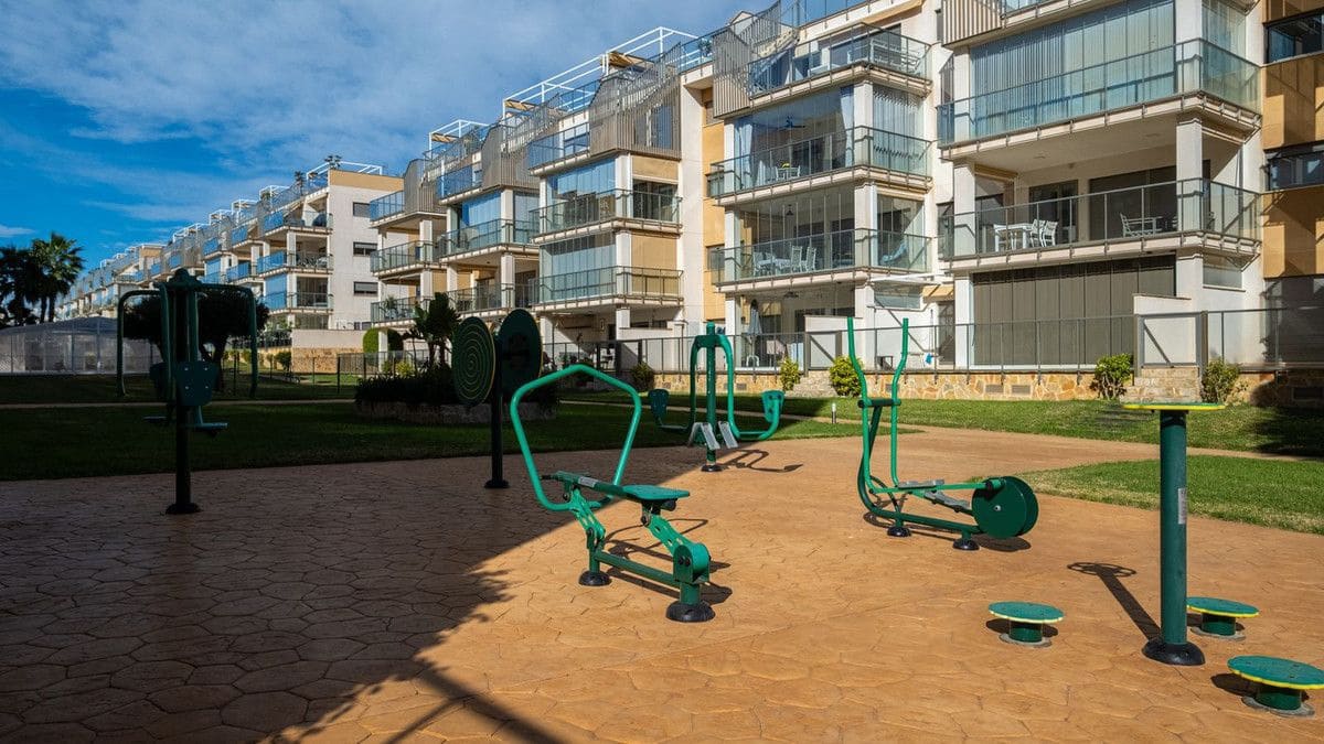 2 slaapkamer Appartement te koop in Los Dolses met zwembad - € 265.000 (Ref: 10027502)