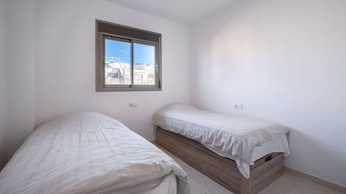 2 slaapkamer Appartement te koop in Los Dolses met zwembad - € 265.000 (Ref: 10027502)