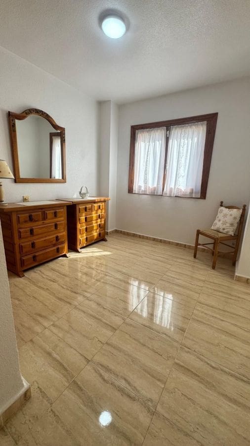 2 makuuhuone Omakotitalo myytävänä paikassa La Zenia - 249 000 € (Ref: 10027504)