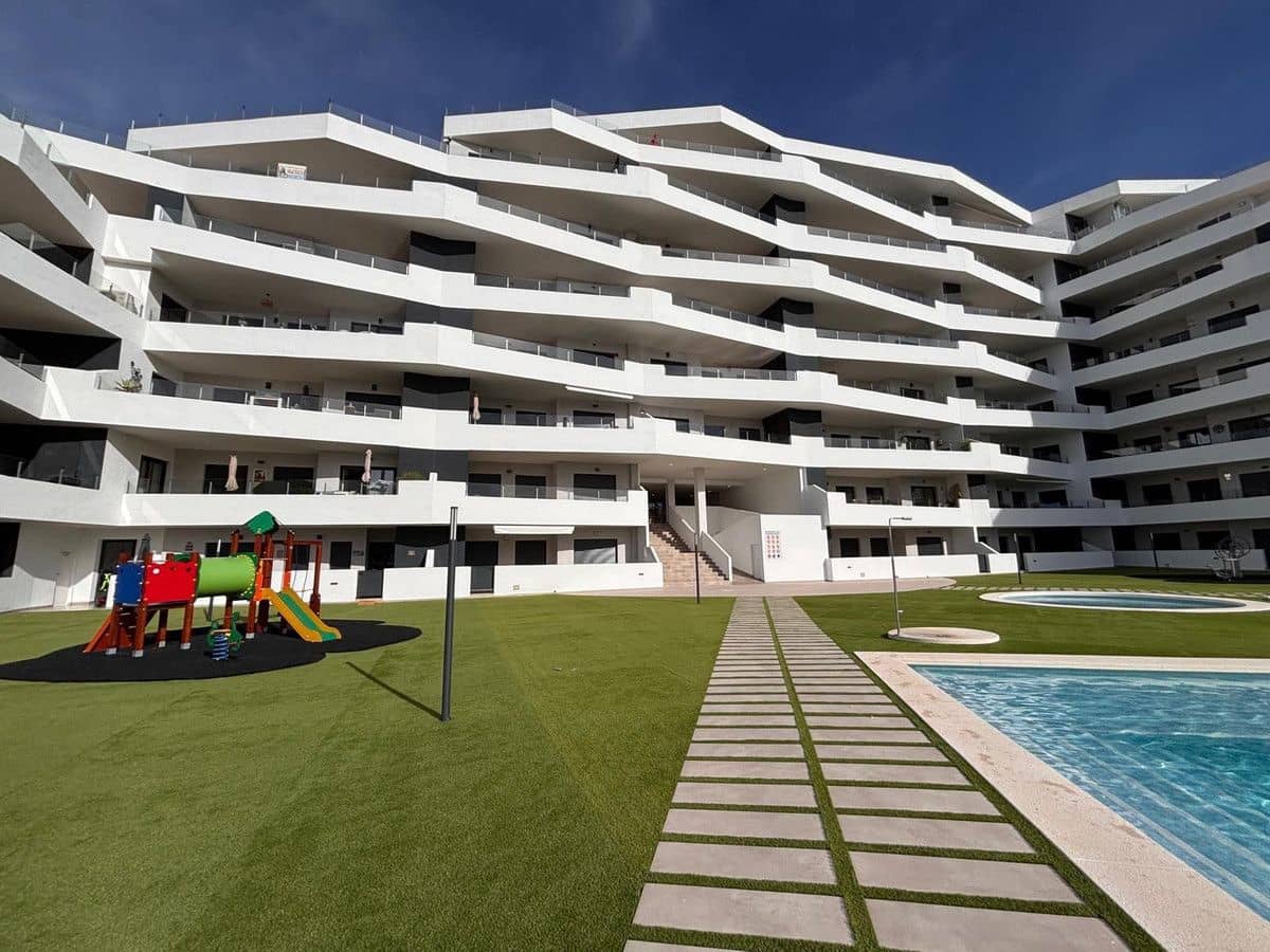 2 bedroom Apartment for sale in San Miguel de Salinas with pool - € 239,000 (Ref: 10027506)