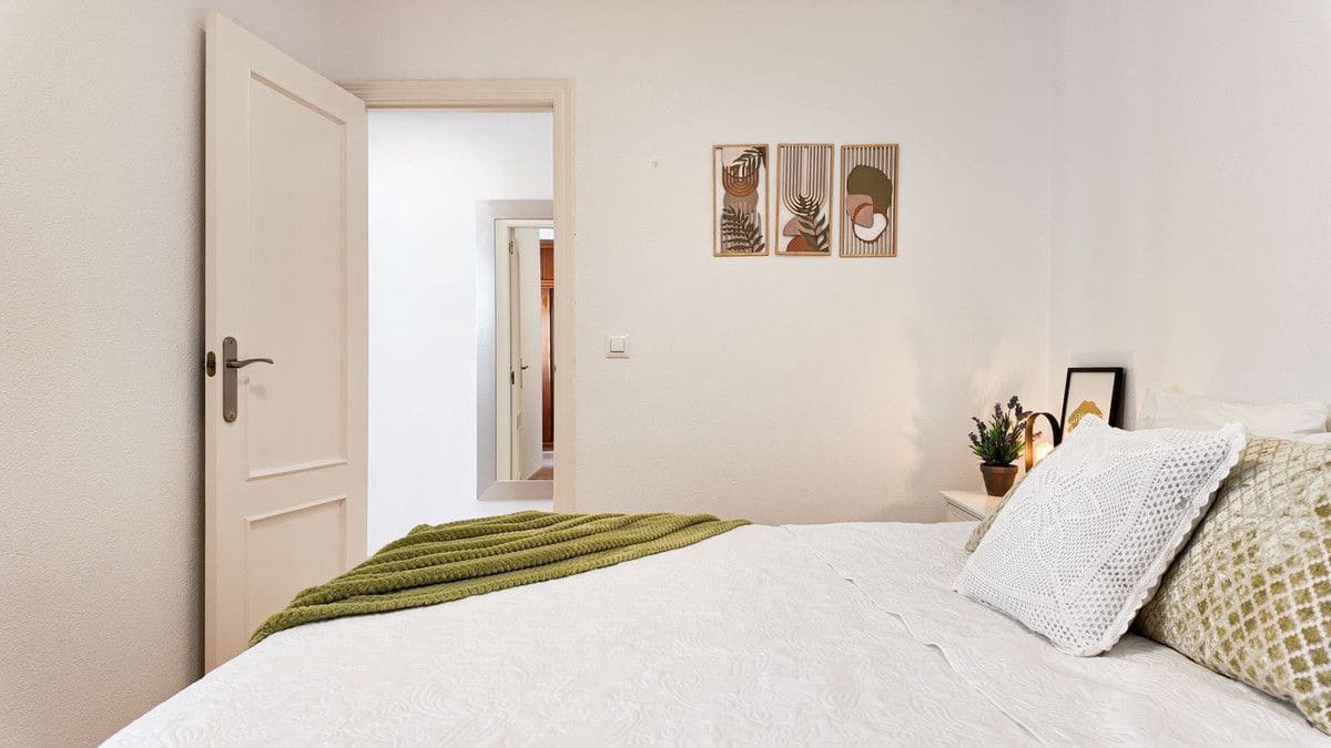 Apartamento de 2 habitaciones en Torrevieja en venta con piscina - 159.000 € (Ref: 10027511)