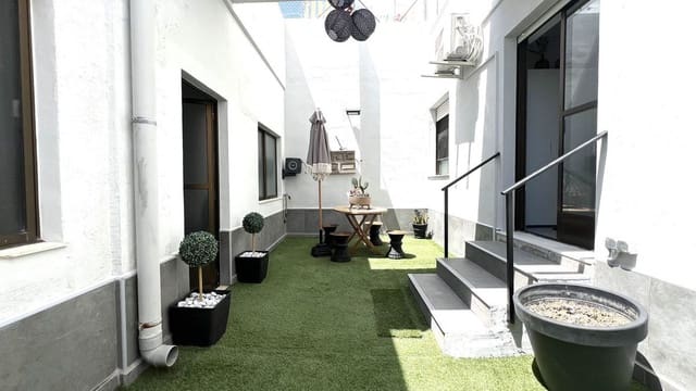 3 soveværelse Lejlighed til salg i Desamparados - Hurchillo - Torremendo, Orihuela - € 147.500 (Ref: 10027512)