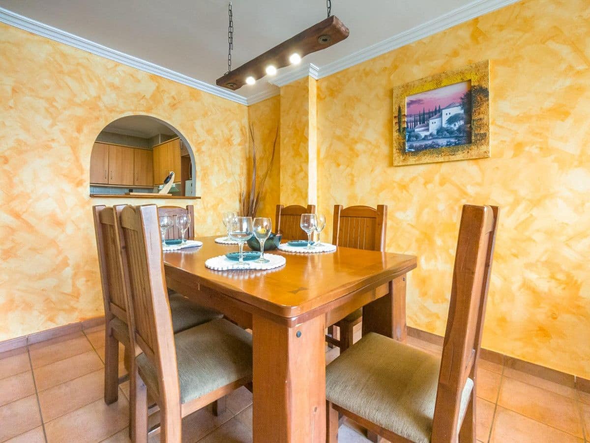 2 soveværelse Lejlighed til salg i Torrevieja med swimmingpool - € 154.000 (Ref: 10027515)