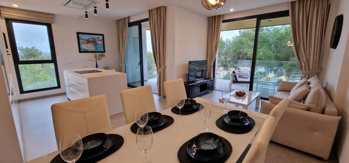 3 sovrum Lägenhet till salu i Las Colinas Golf med pool - 479 000 € (Ref: 10027517)