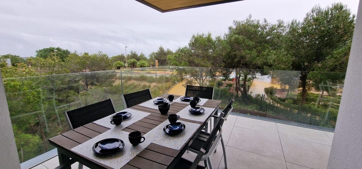 3 sovrum Lägenhet till salu i Las Colinas Golf med pool - 479 000 € (Ref: 10027517)