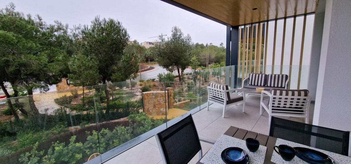 3 sovrum Lägenhet till salu i Las Colinas Golf med pool - 479 000 € (Ref: 10027517)