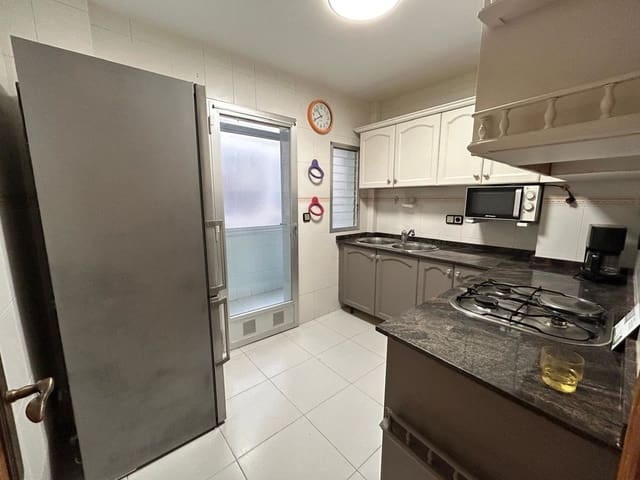 3 sovrum Lägenhet till salu i Alicante stad - 174 900 € (Ref: 10027520)