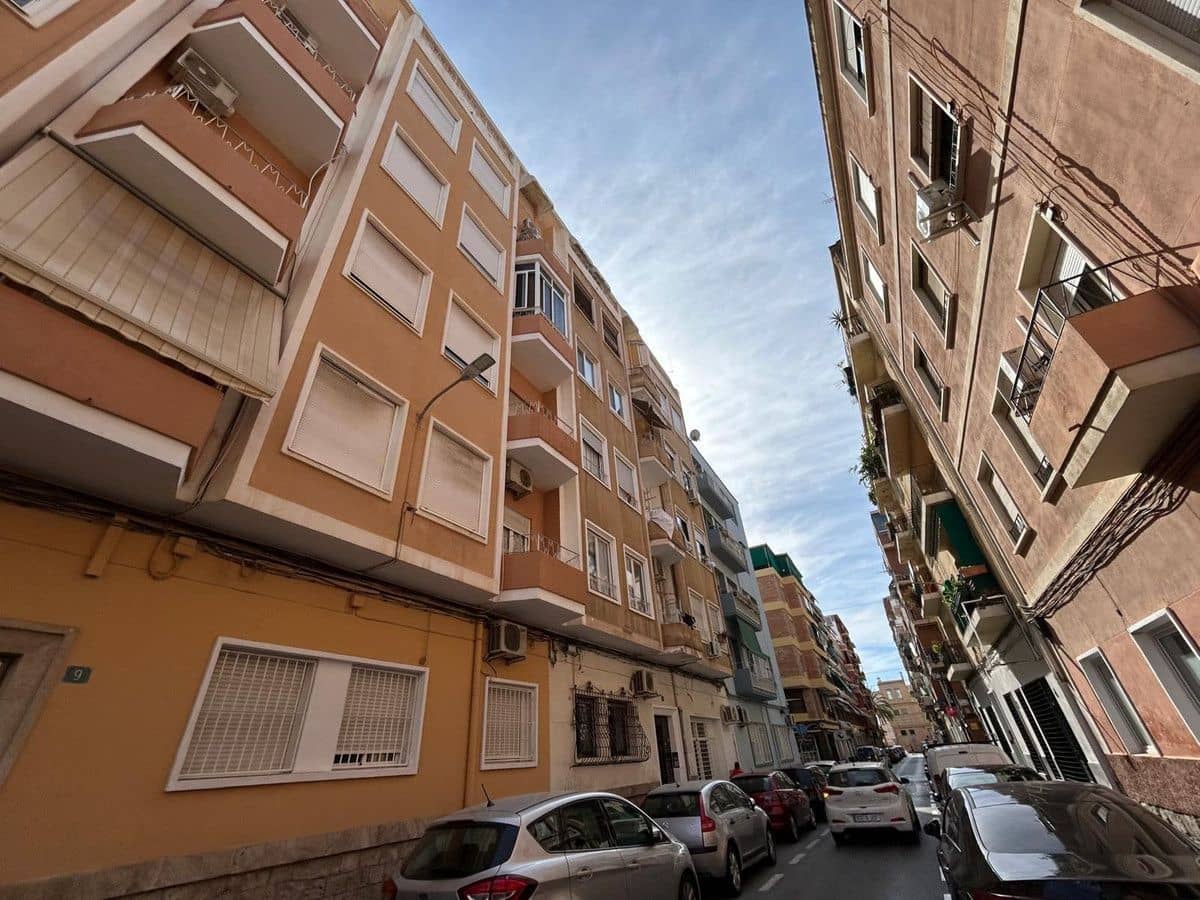 3 slaapkamer Appartement te koop in Alicante stad - € 174.900 (Ref: 10027520)
