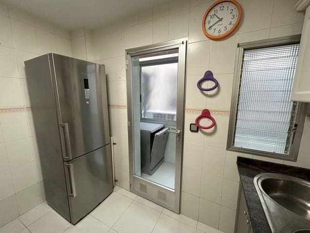 3 sovrum Lägenhet till salu i Alicante stad - 174 900 € (Ref: 10027520)