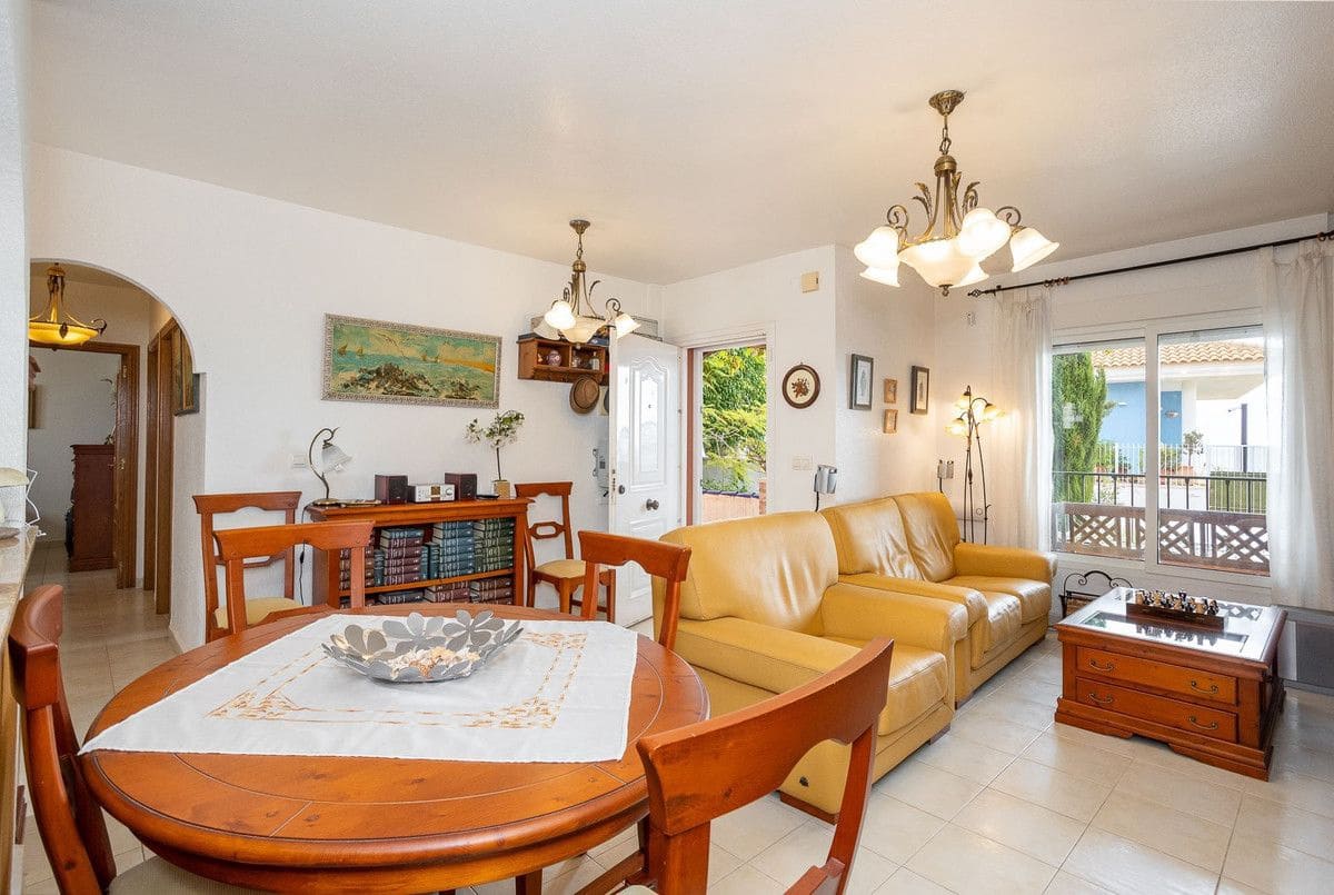 3 Zimmer Haus zu verkaufen in El Carmoli - 299.900 € (Ref: 10027522)
