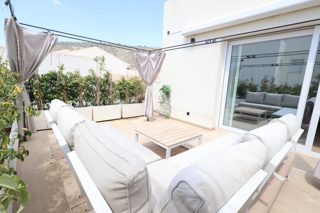 3 bedroom Apartment for sale in Algorfa with pool - € 325,000 (Ref: 10027528)