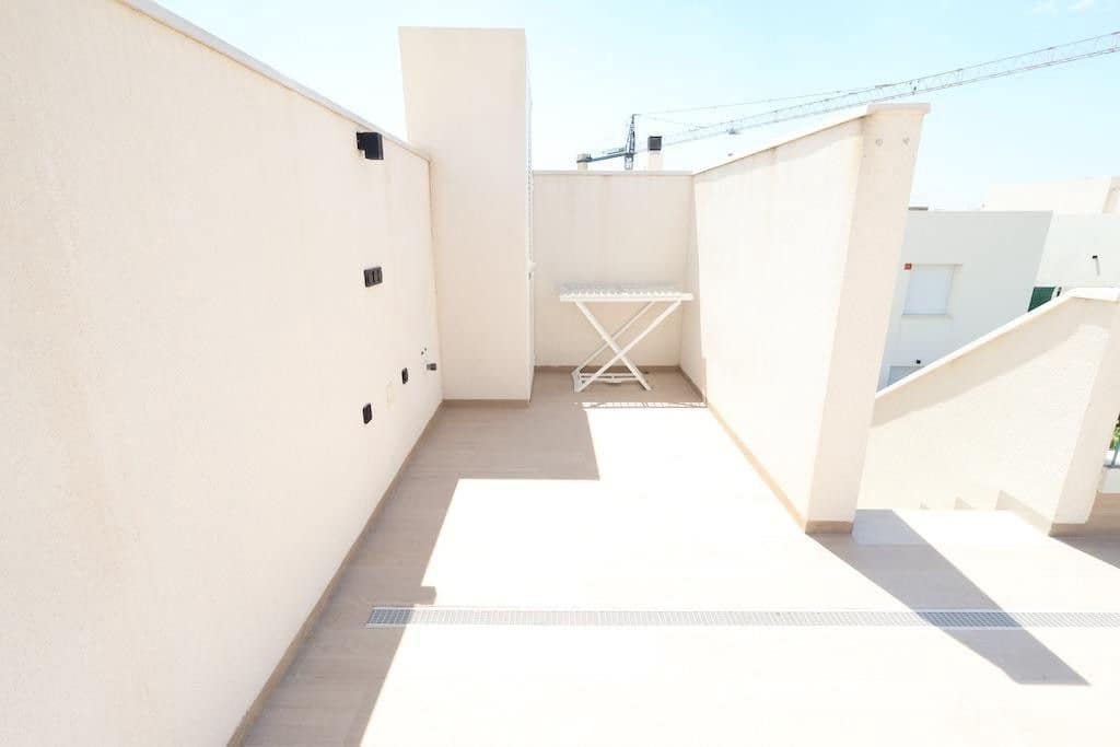 3 bedroom Apartment for sale in Algorfa with pool - € 325,000 (Ref: 10027528)