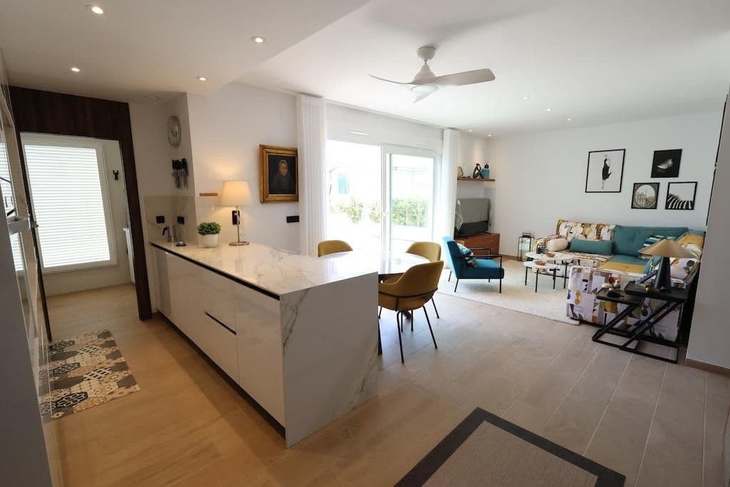 3 bedroom Apartment for sale in Algorfa with pool - € 325,000 (Ref: 10027528)