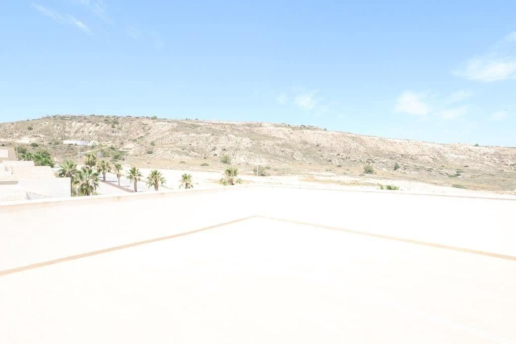 3 bedroom Apartment for sale in Algorfa with pool - € 325,000 (Ref: 10027528)