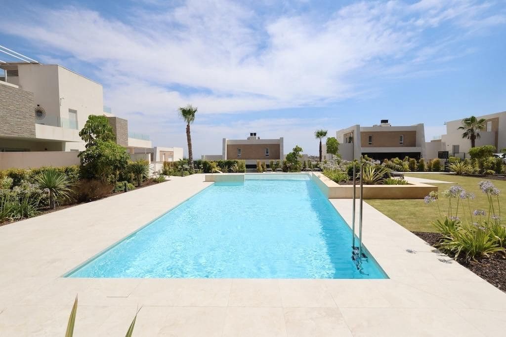 3 bedroom Apartment for sale in Algorfa with pool - € 325,000 (Ref: 10027528)