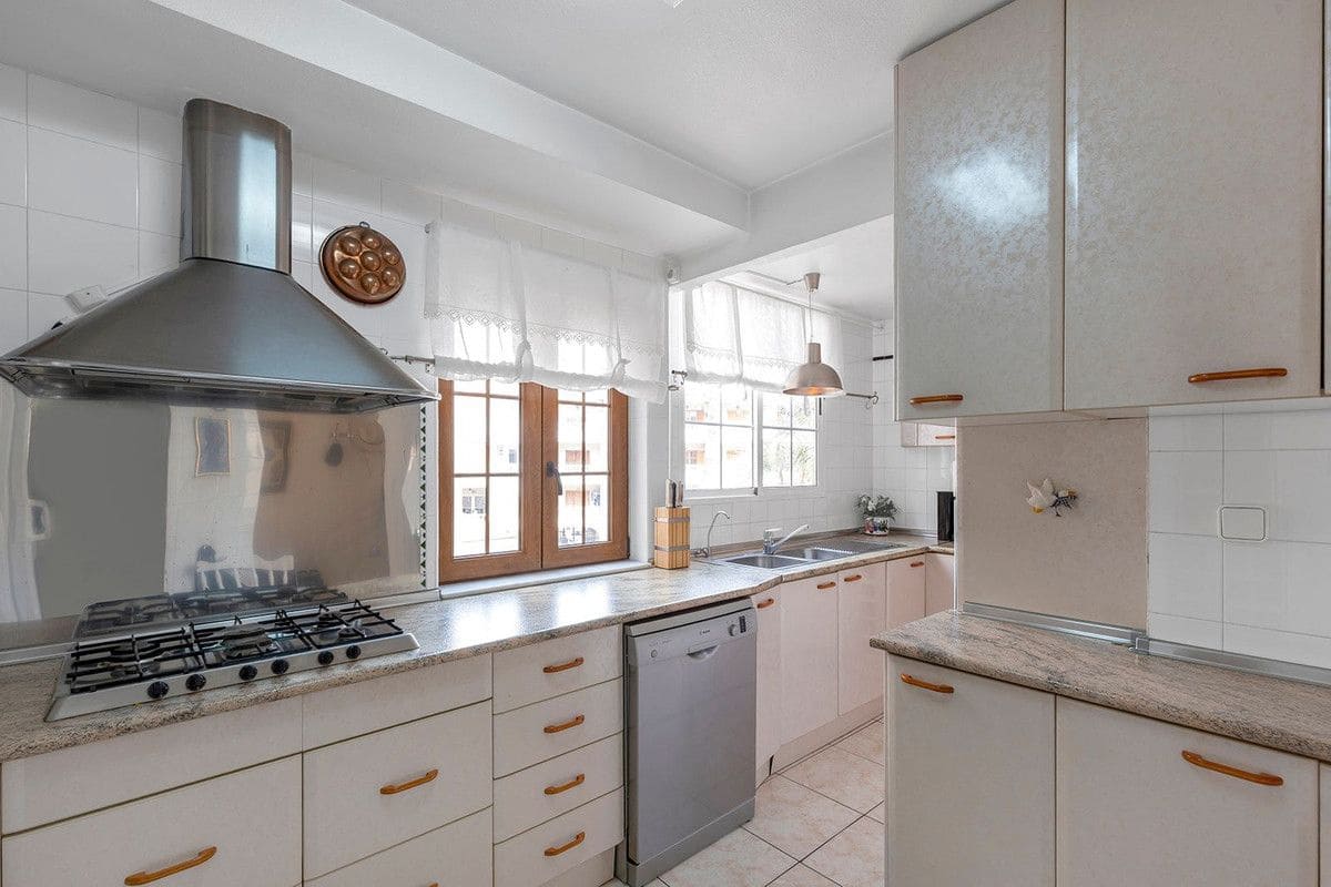 4 slaapkamer Appartement te koop in Torrevieja met zwembad - € 269.000 (Ref: 10027532)