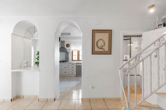 4 slaapkamer Appartement te koop in Torrevieja met zwembad - € 269.000 (Ref: 10027532)
