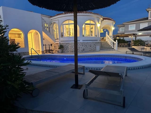 3 chambre Villa/Maison à vendre à Torrevieja - 645 000 € (Ref: 10027534)