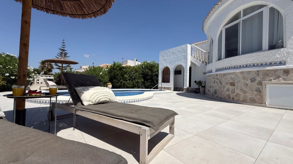 3 chambre Villa/Maison à vendre à Torrevieja - 645 000 € (Ref: 10027534)