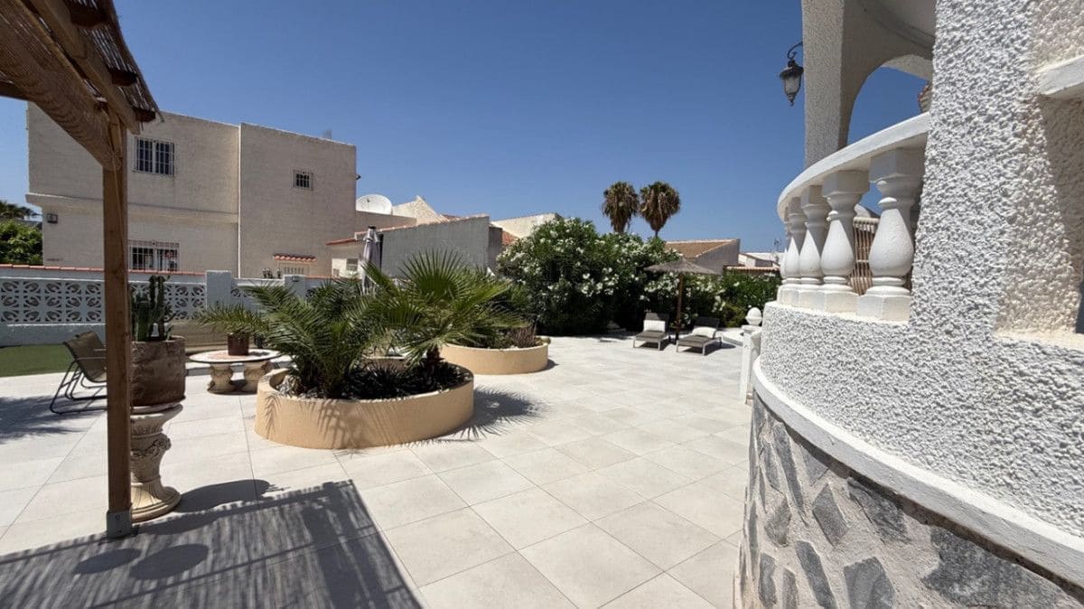 3 chambre Villa/Maison à vendre à Torrevieja - 645 000 € (Ref: 10027534)