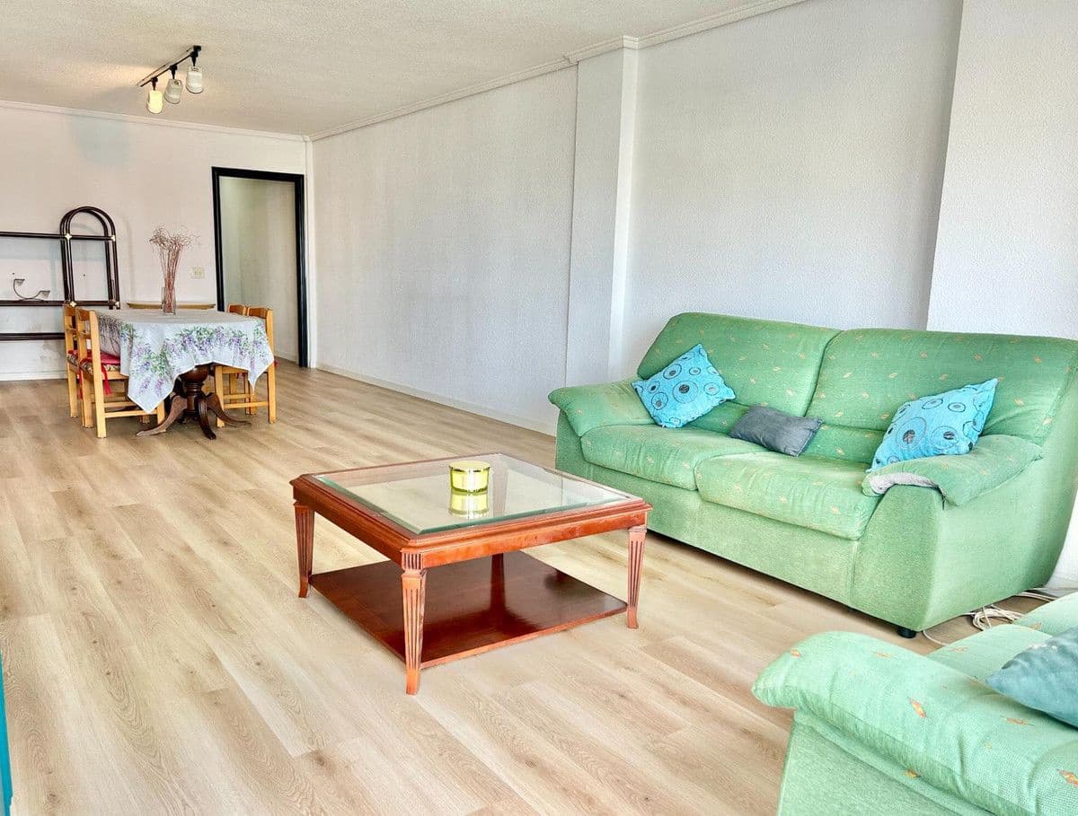 4 quarto Apartamento para venda em Torrevieja - 380 000 € (Ref: 10028147)