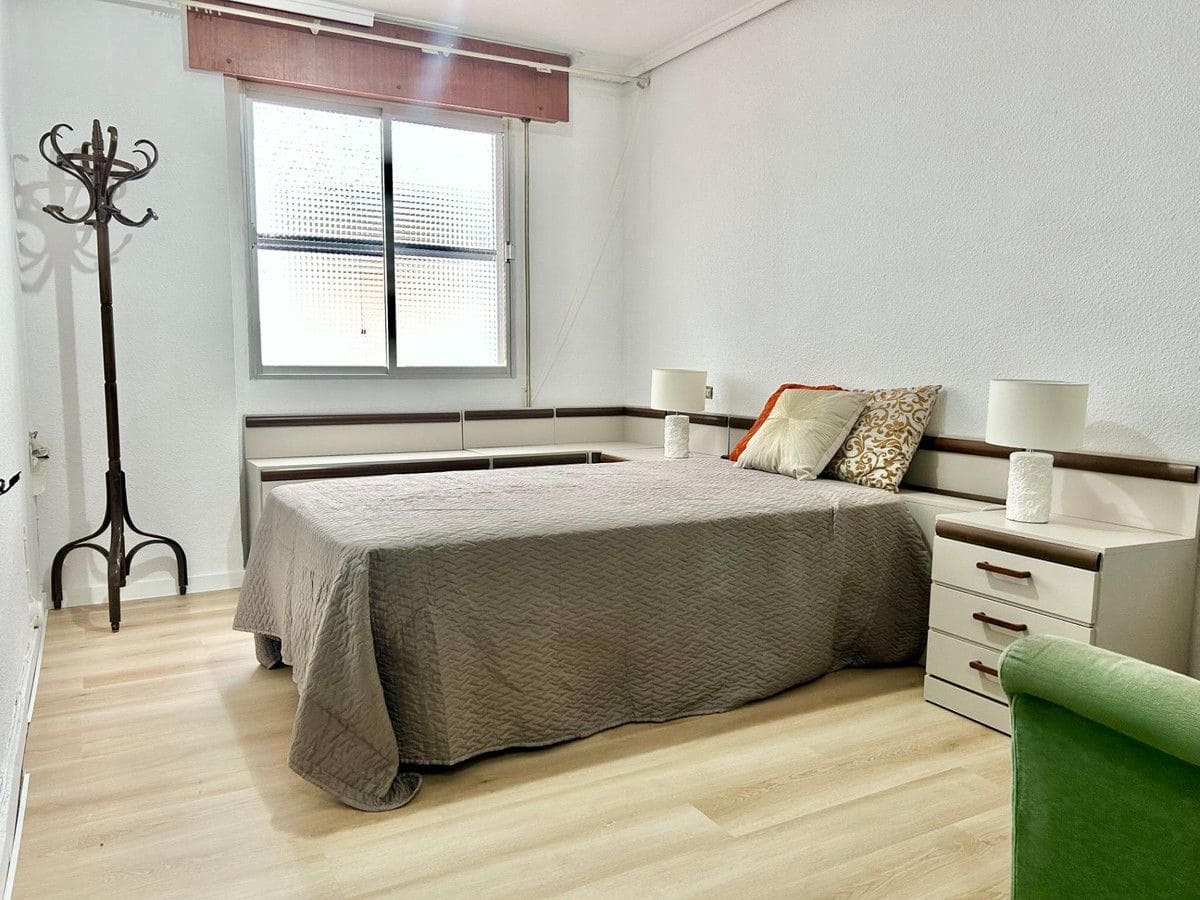 4 quarto Apartamento para venda em Torrevieja - 380 000 € (Ref: 10028147)