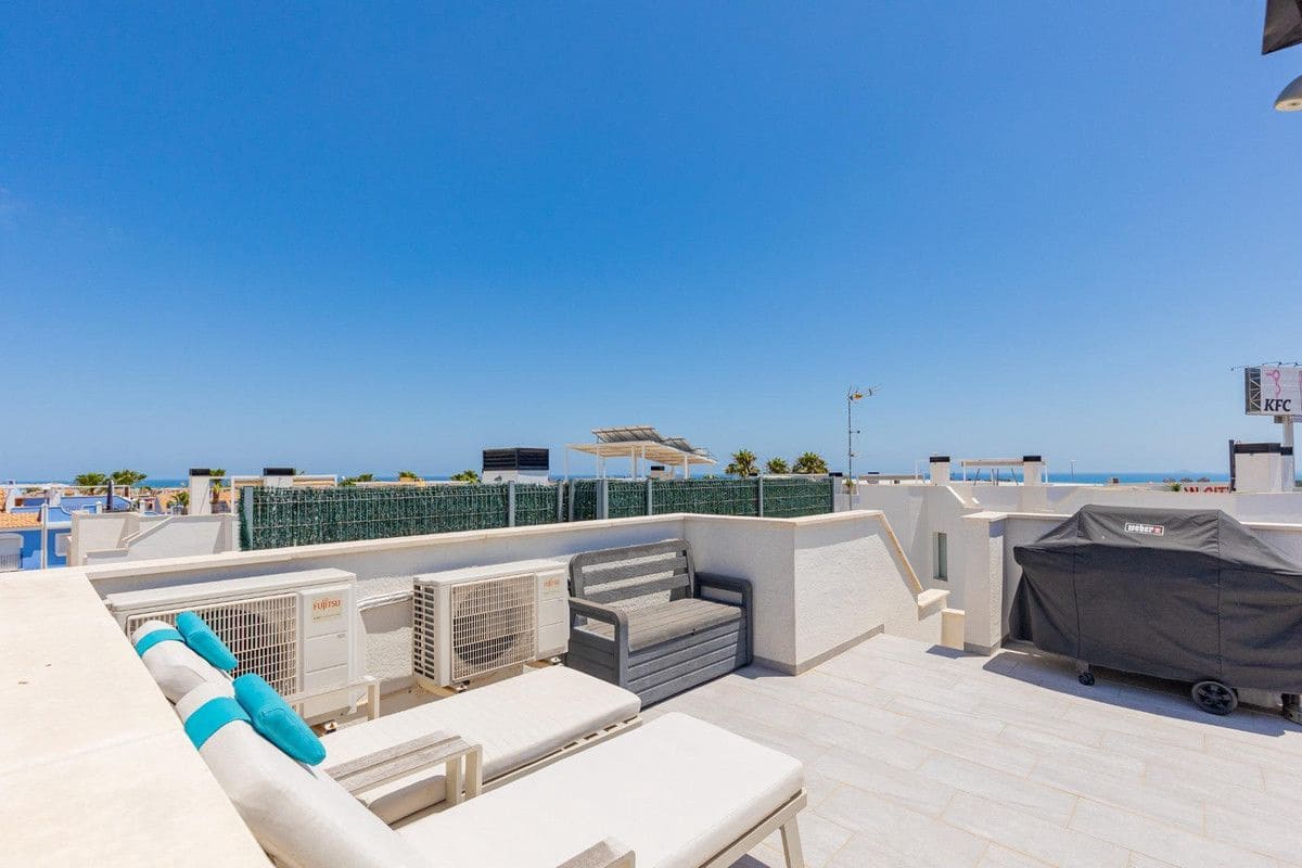 3 soveværelse Villa til salg i Las Ramblas Golf med swimmingpool - € 590.000 (Ref: 10028148)