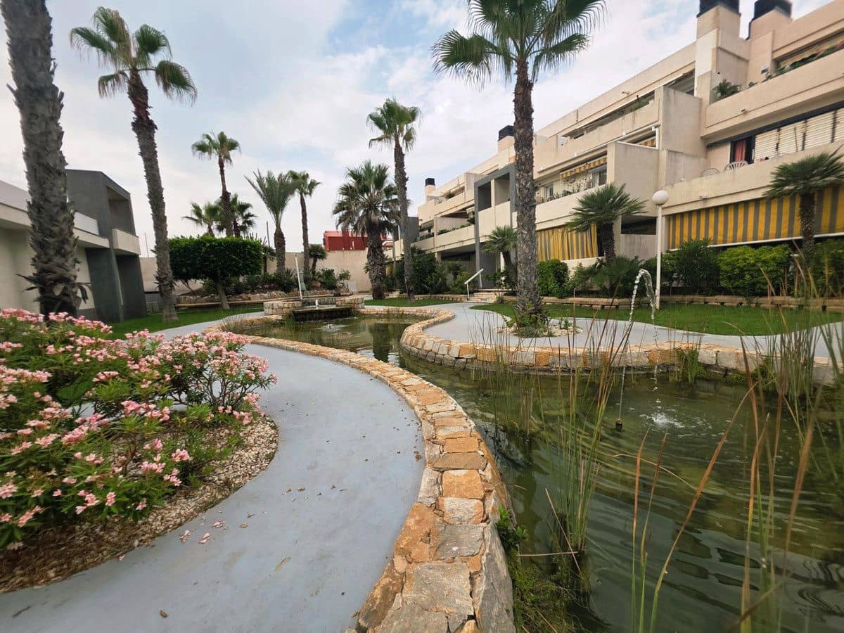 2 sypialnia Apartament na sprzedaż w La Mata z basenem - 319 000 € (Ref: 10028163)