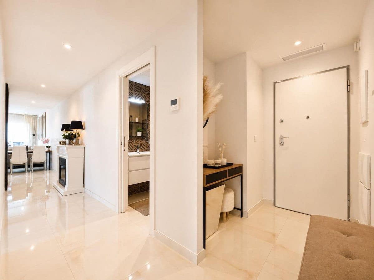 3 bedroom Apartment for sale in La Zenia - € 485,000 (Ref: 10028165)
