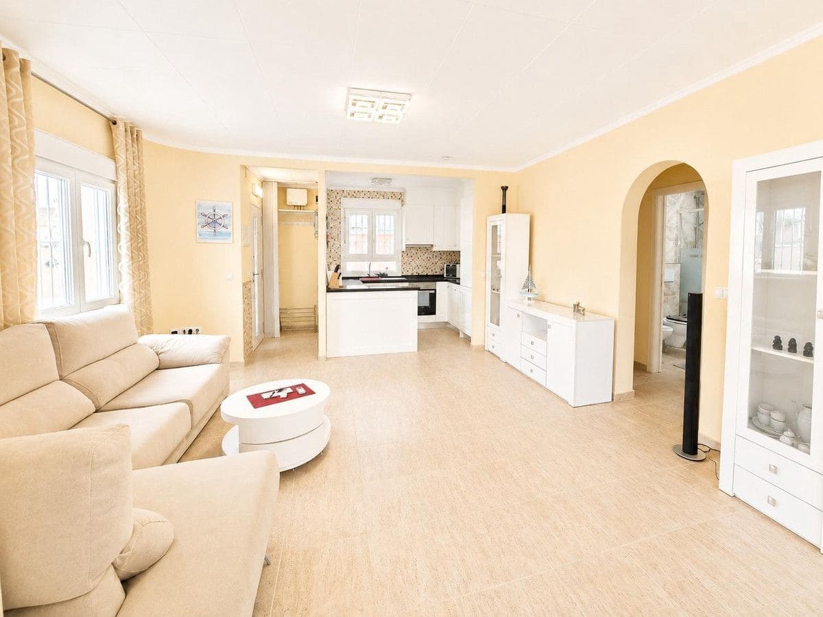 3 sovrum Villa till salu i Pilar de la Horadada - 449 000 € (Ref: 10028166)